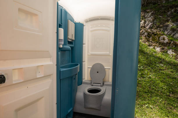 Portable Toilet Options We Offer in Hayti, PA